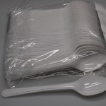 قفشه بلاستيك ابيض 50حبه