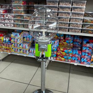 ماكينة علك او كرات ألعاب مع ستاند